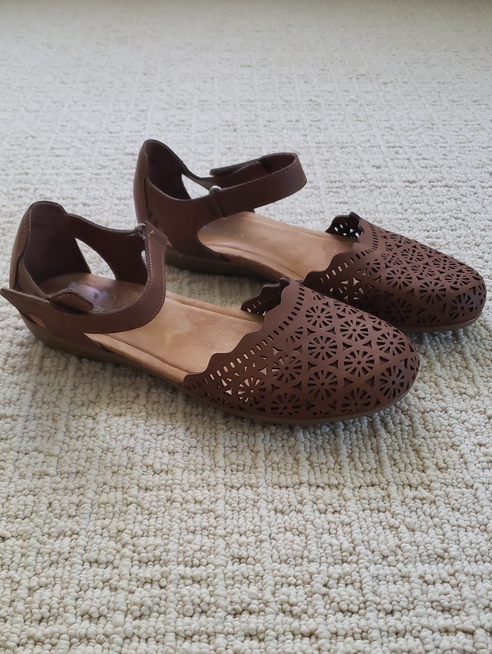 Andiamo Women's Brown Lace-Cut Ankle-Strap Flats